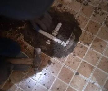德宏卫生间漏水维修公司为您分享下卫生间渗水如何处理及注意事项