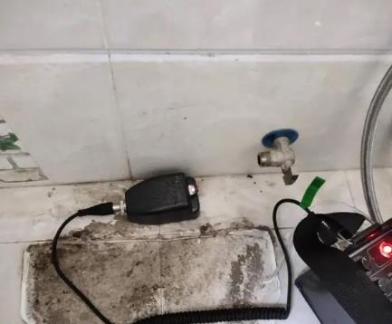 德宏屋顶漏水维修公司分享下卫生间漏水的危害及解决方法